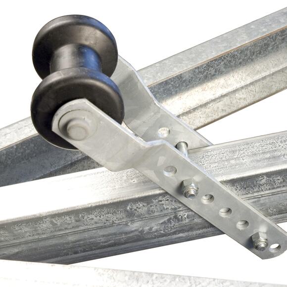 NWT CE Smith 3" Adjustable Keel Roller Bracket Assembly, Black (32003G) - Picture 1 of 4